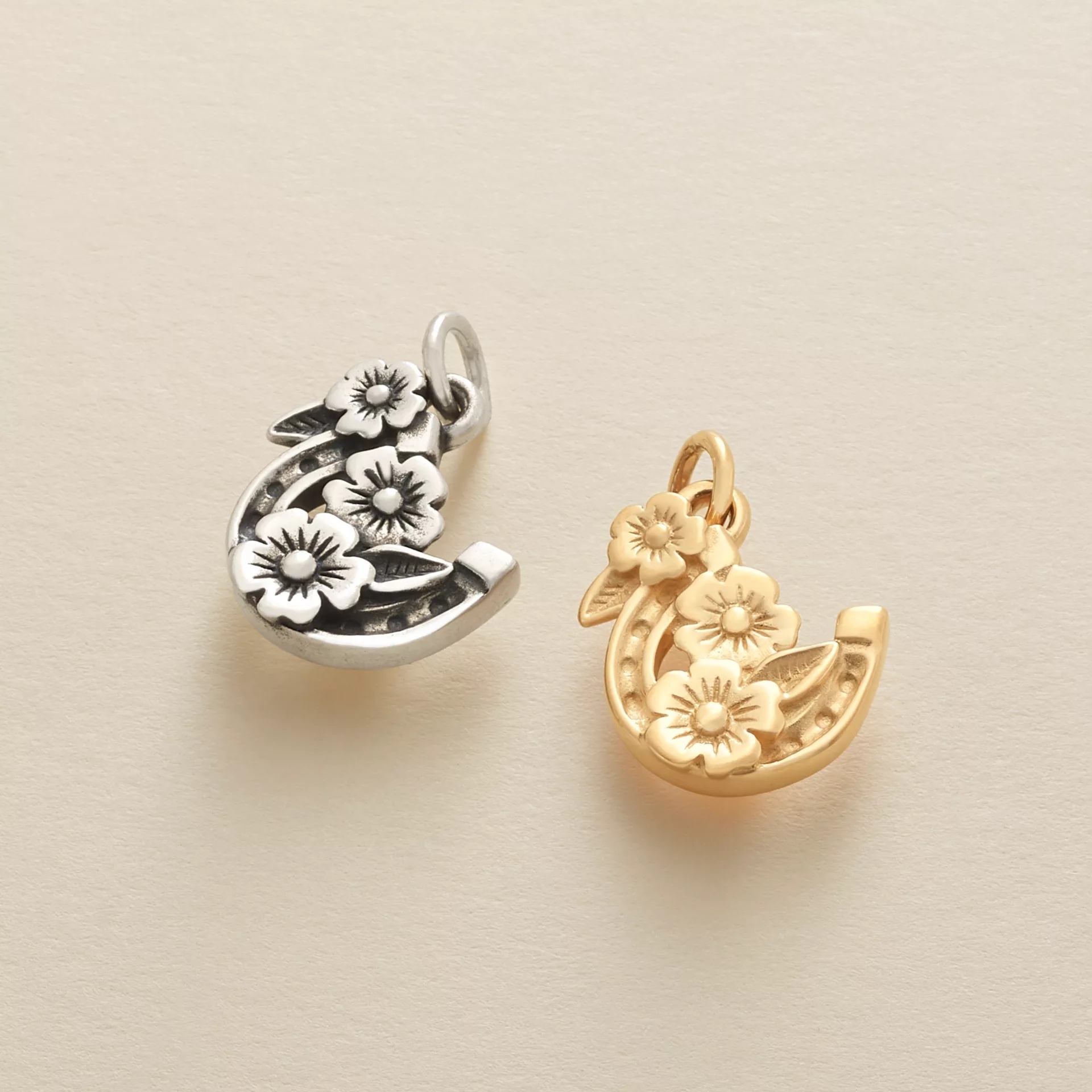Floral Horseshoe Charm - Image 3