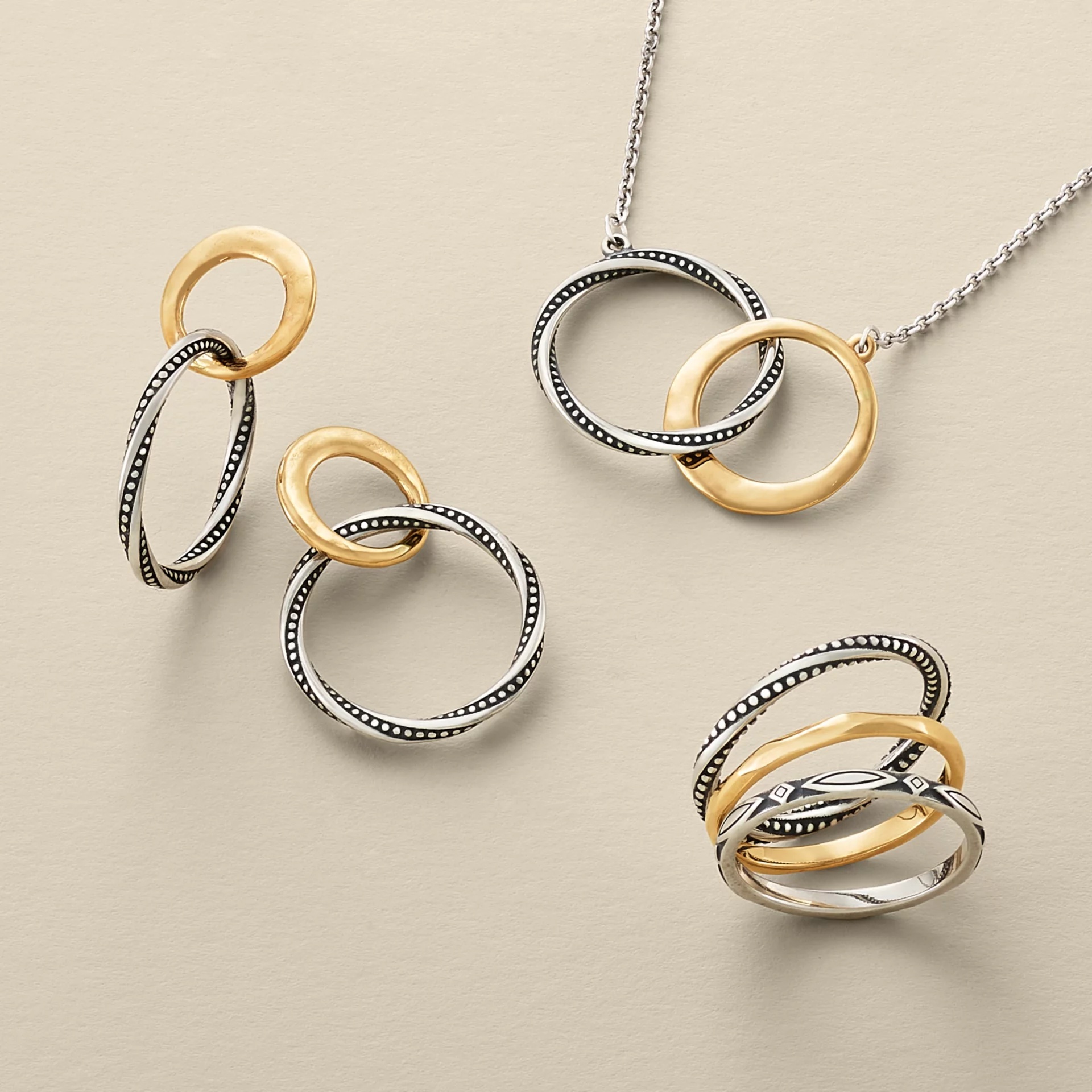 Connected Circles Ring Set - Image 3