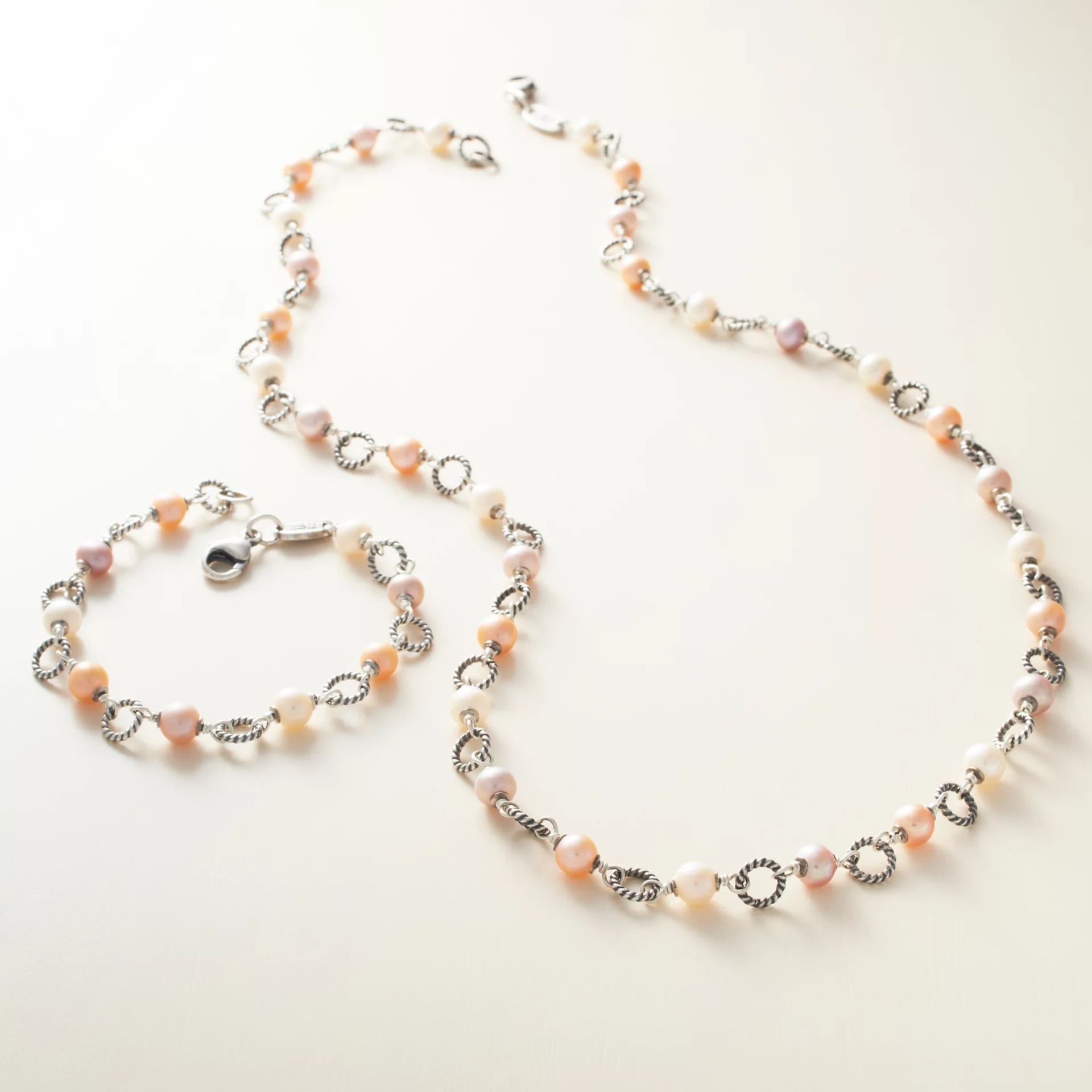 Twisted Wire Link Bracelet with Multi-Colored Cultured Pearls - Image 2