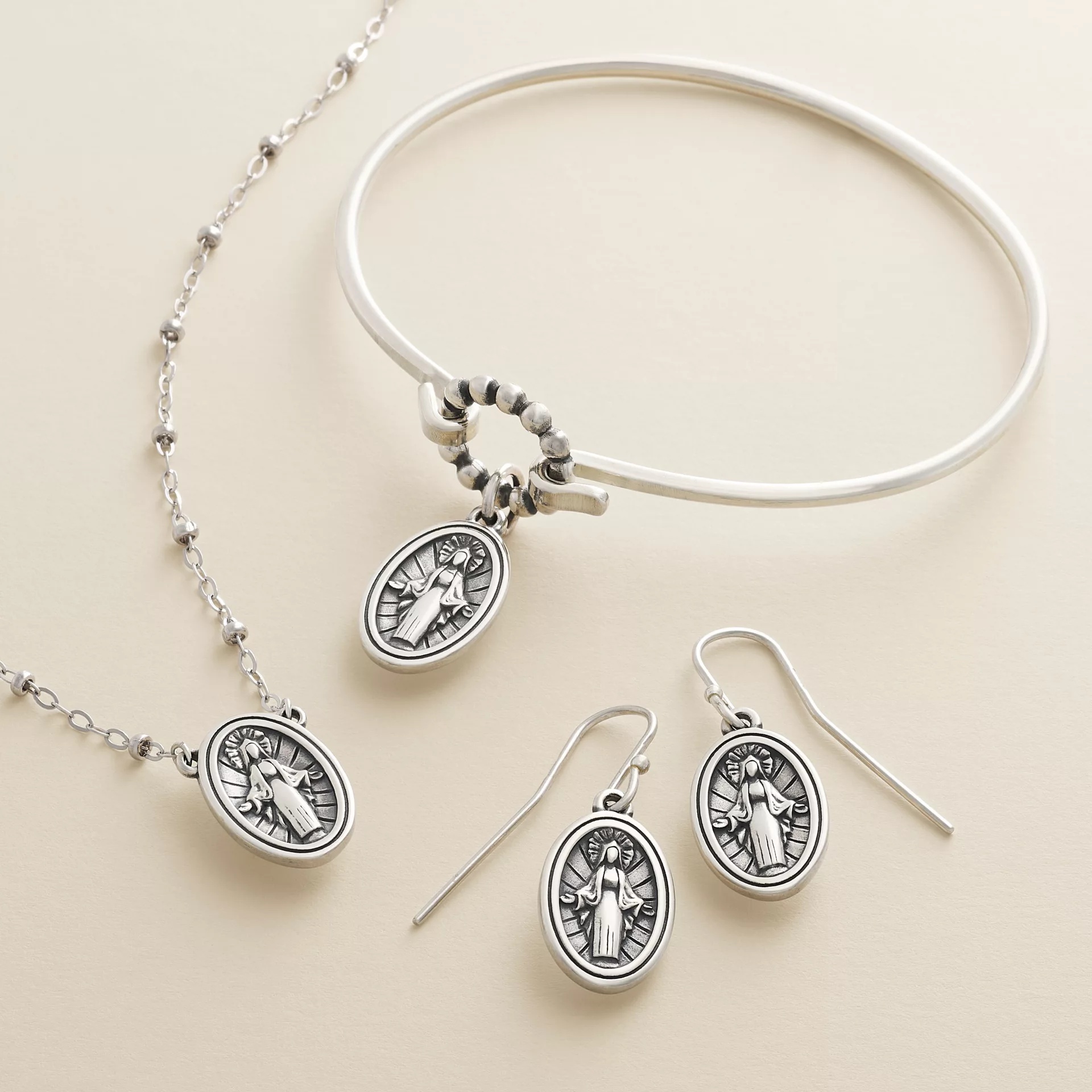 Virgin Mary Hook-On Bracelet - Image 3